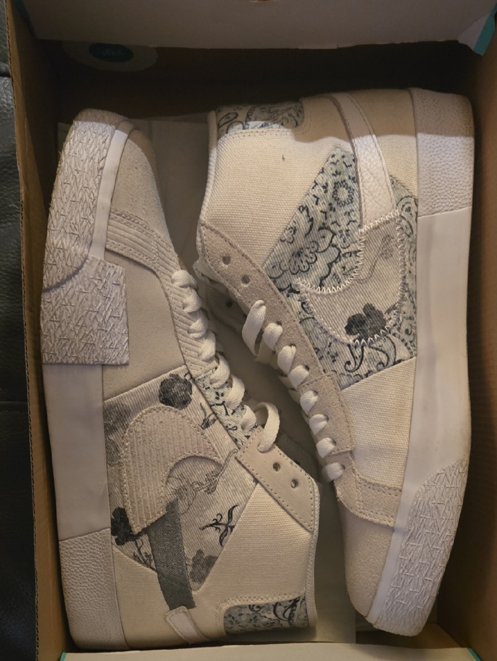 Nike SB Zoom Blazer Mid PRM in Teal and White